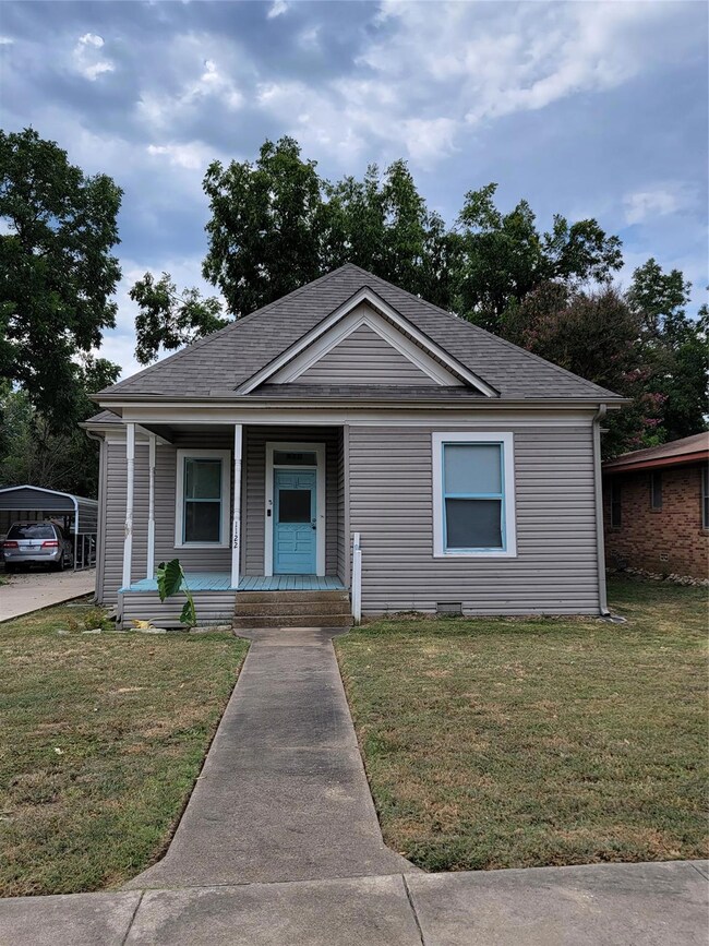 1122 W Gandy St, Denison, TX 75020 - photo 3