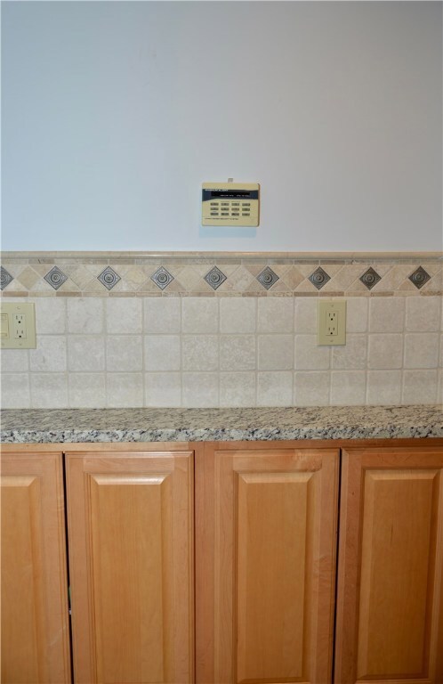 128 Friendly Rd, Cranston, RI 02910 - photo 6