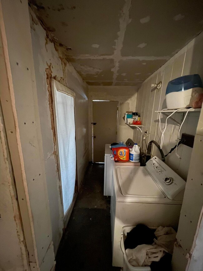 8CD0604E-2D63-42E2-B745-22F3B780F23B