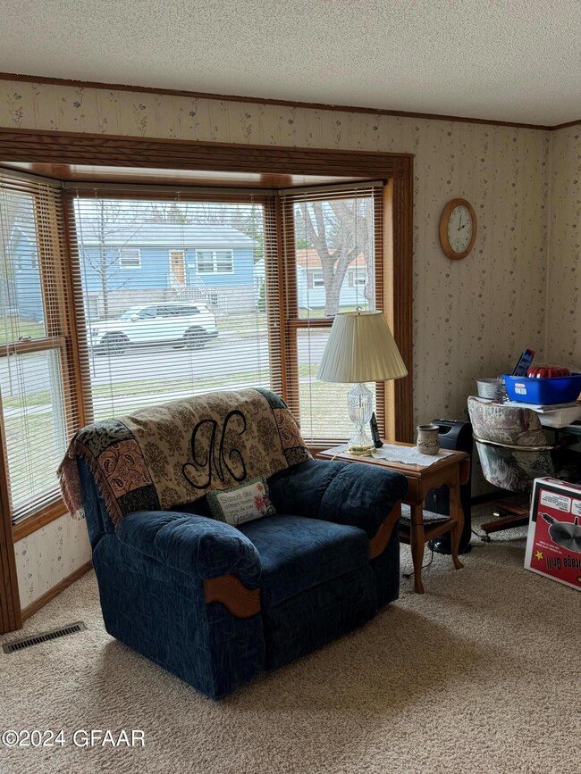 1506 S 19th St, Grand Forks, ND 58201 - photo 3