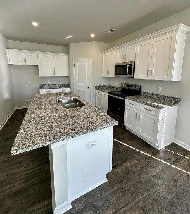 3262 COLONEL Court