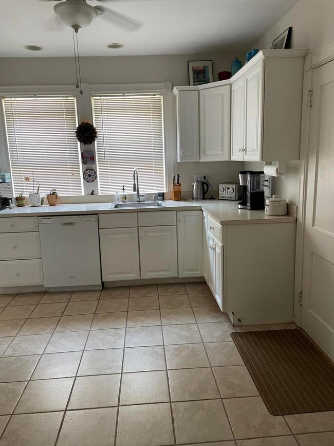 1st floor kitchen 3