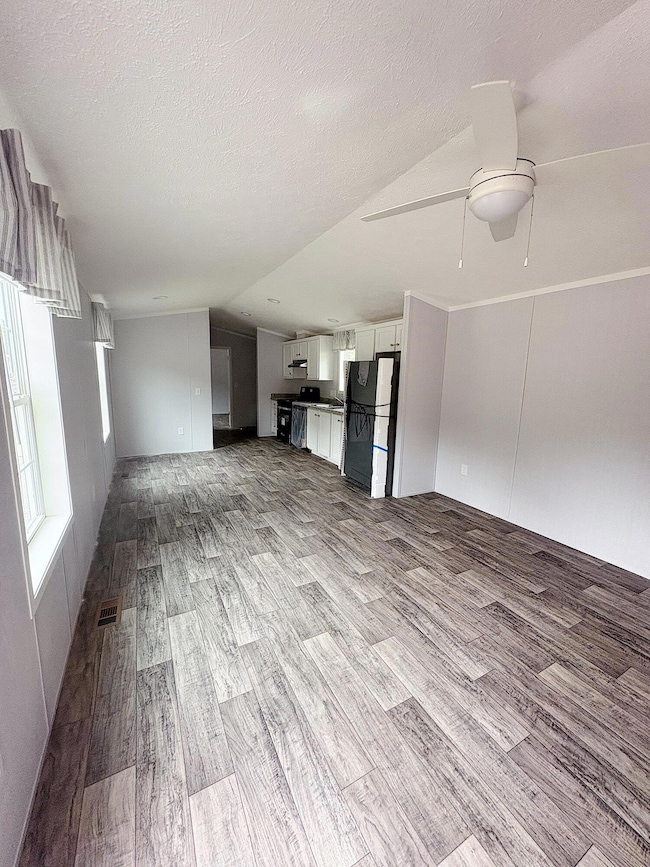 livingroom/kitchen