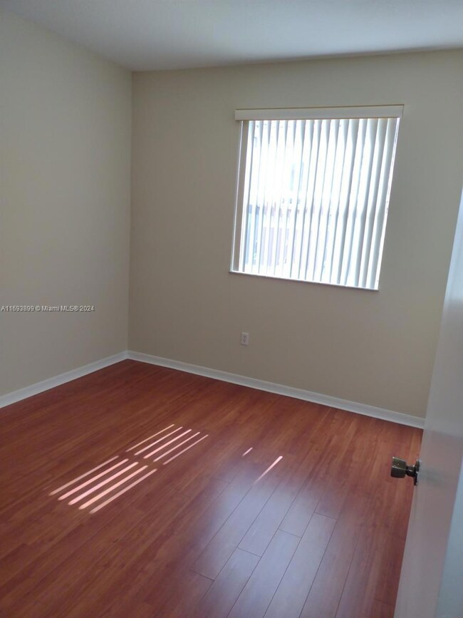 618 SW 106th Ave unit 1511, Pembroke Pines, FL 33025 - photo 6