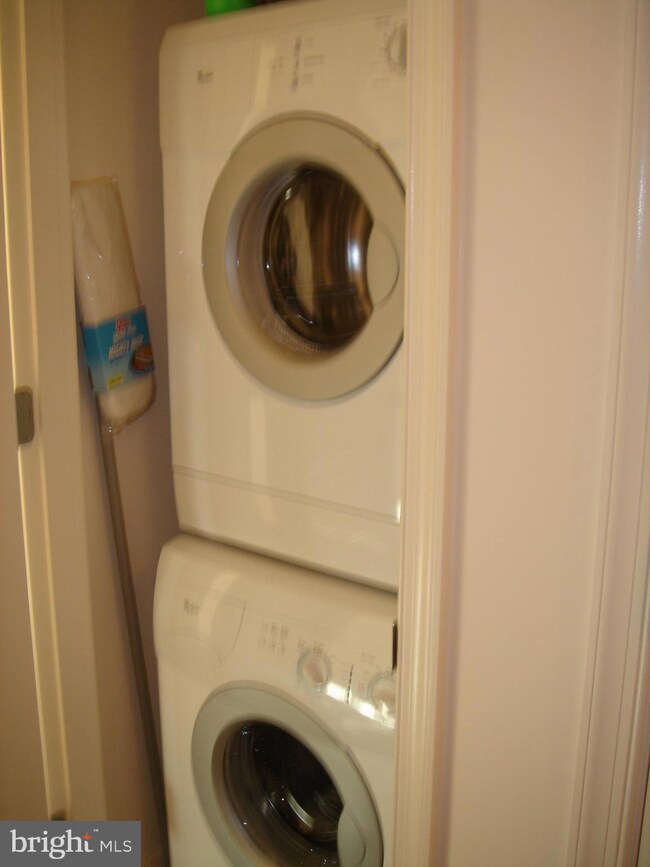 The Vue unit 2104, Baltimore, MD 21202 - photo 7