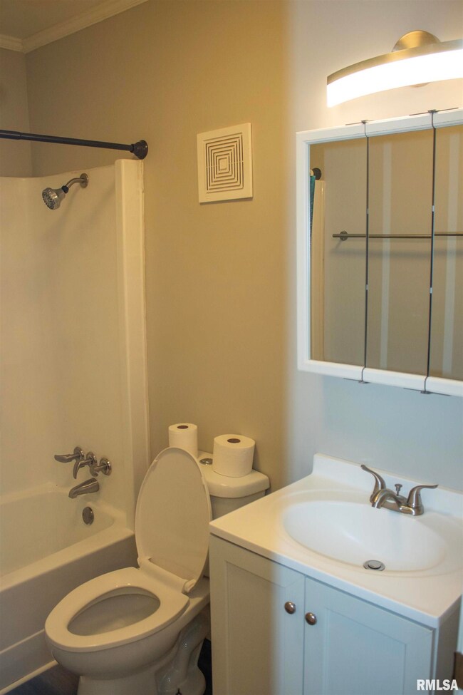 2539 W Monroe St, Springfield, IL 62704 - photo 6