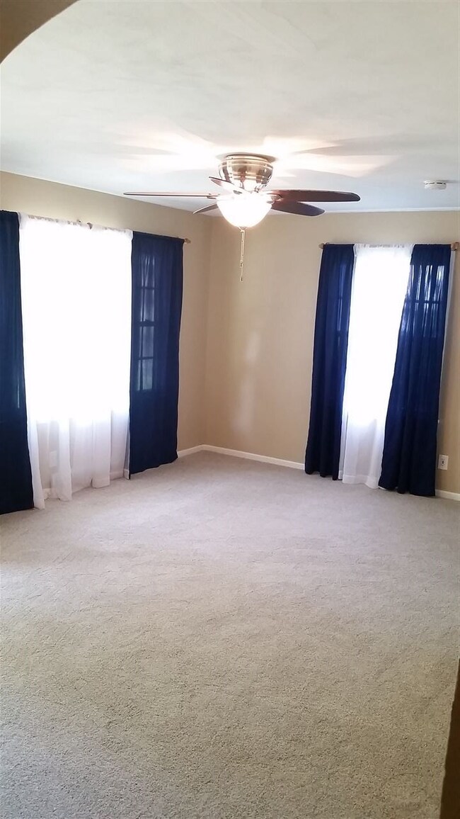 1521 Houston St, Manhattan, KS 66502 - photo 4