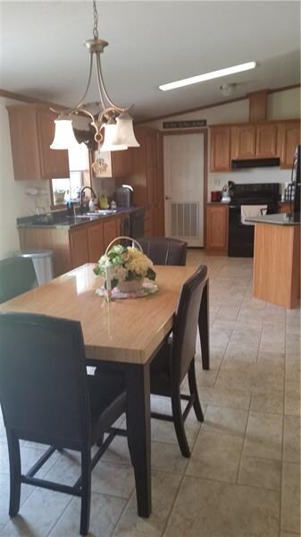 eat  in Kitchen