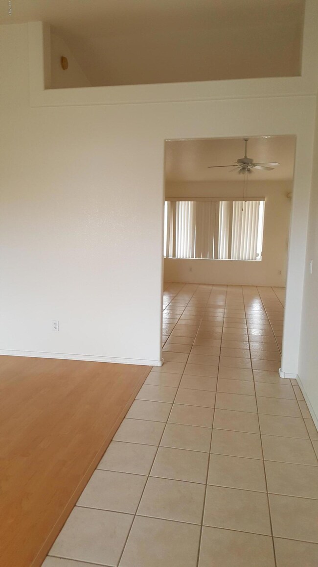 Ventana Lake Entrance