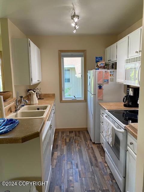 Newer flooring throughout