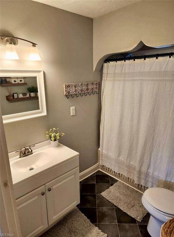 3202 E Waterloo Rd, Akron, OH 44312 - photo 5