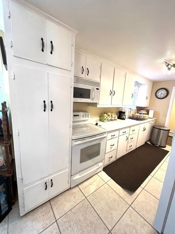 14 Rydal St, Worcester, MA 01602 - photo 5