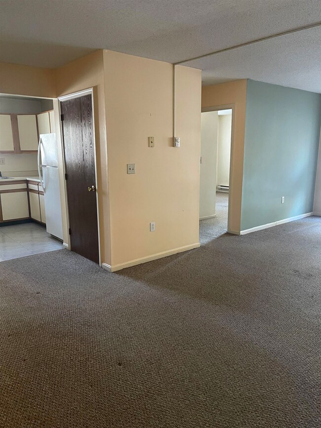 58 Branch Turnpike unit 73, Concord, NH 03301 - photo 6