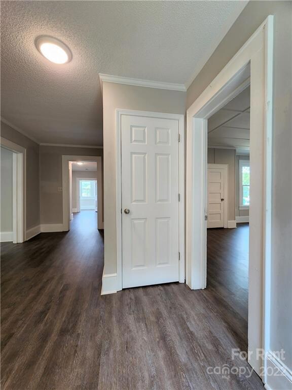 147 N Main Gq St unit B, Salisbury, NC 28146 - photo 4