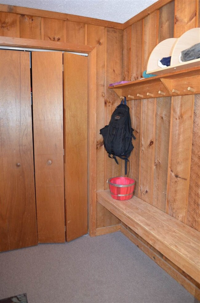 59 Lower IV unit 53B, Ludlow, VT 05149 - photo 5