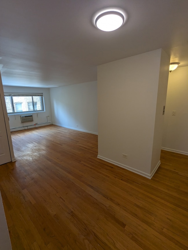 1415 W Lunt Ave unit 207, Chicago, IL 60626 - photo 6