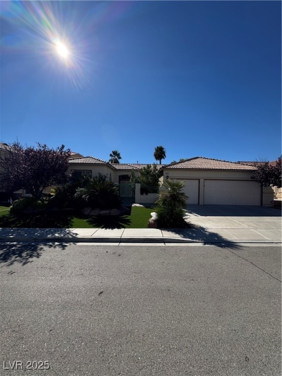 9927 Ridge Manor Ave, Las Vegas, NV 89148 - photo 4