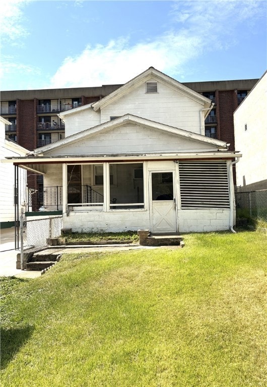 324 Main St, New Kensington, PA 15068 - photo 3