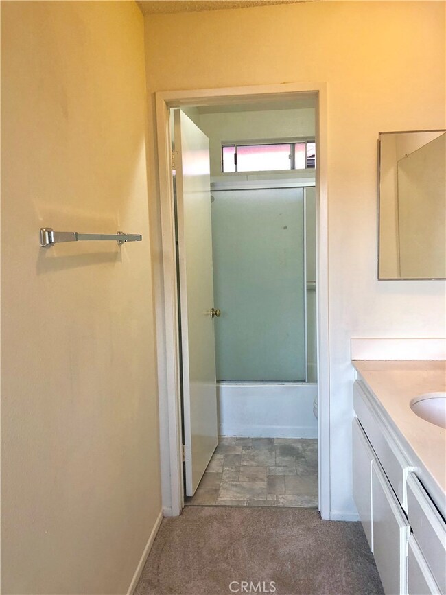 402 N Curtis Ave unit D, Alhambra, CA 91801 - photo 4