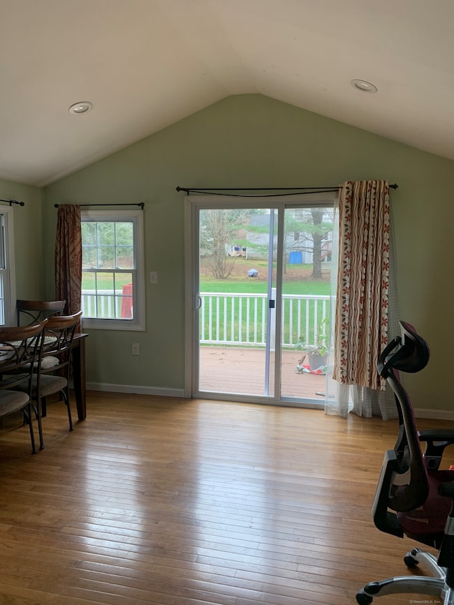 12 Drake Ct, South Windsor, CT 06074 - photo 5