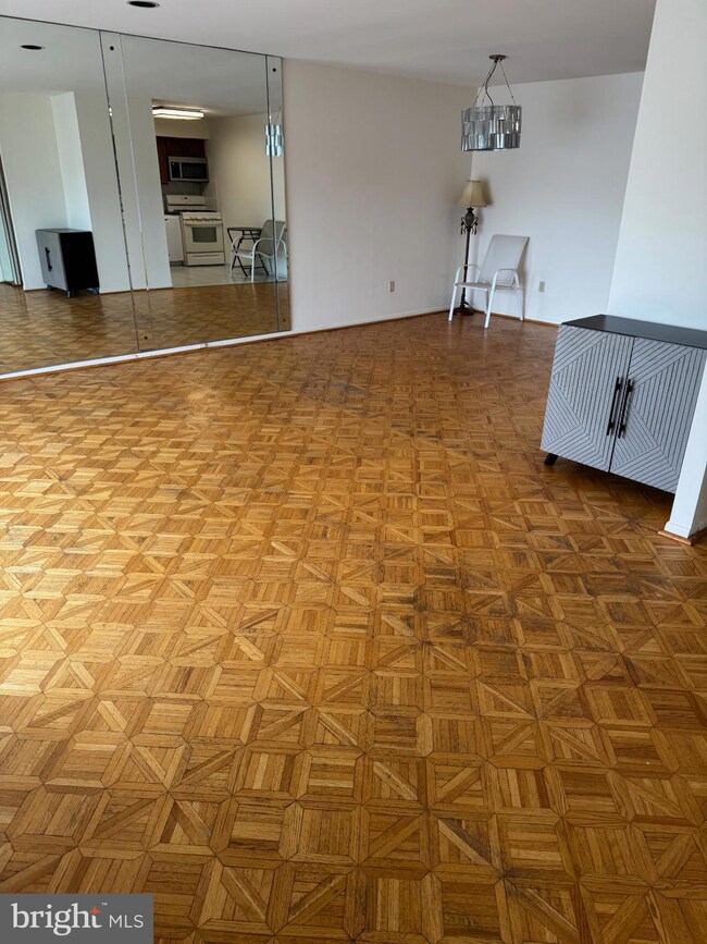 9908 00 Bustleton Ave unit D2, Philadelphia, PA 19115 - photo 3