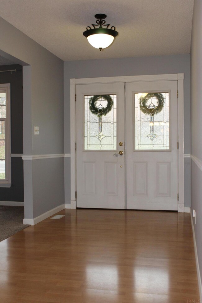 5200 Kenwood Dr, Newburgh, IN 47630 - photo 3