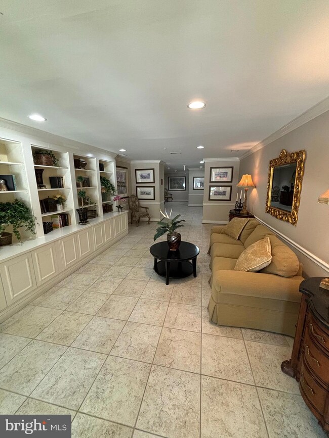 4700 Coyle Rd unit 402, Owings Mills, MD 21117 - photo 3