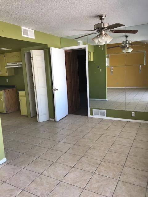 15337 Woodhill Ct, Horizon City, TX 79928 - photo 3