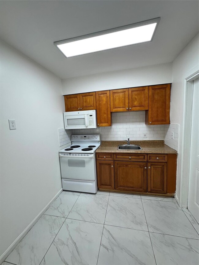 802 S L St unit A, Lake Worth, FL 33460 - photo 7