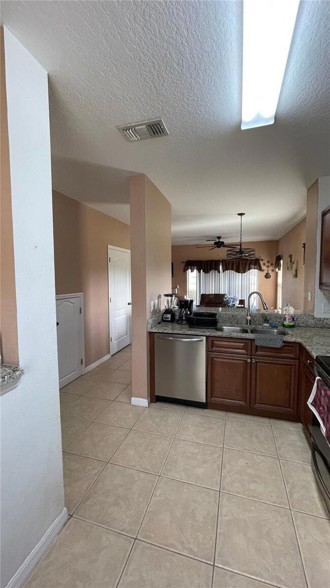 896 Chelsea Dr, Davenport, FL 33897 - photo 7