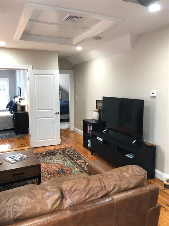 182 Pleasant St unit 3, Marblehead, MA 01945 - photo 2