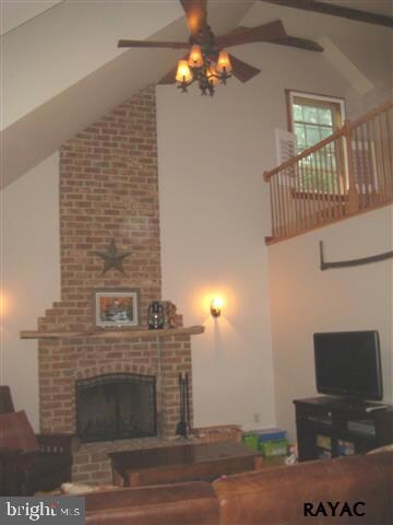 3574 W Springfield Rd, Glen Rock, PA 17327 - photo 4