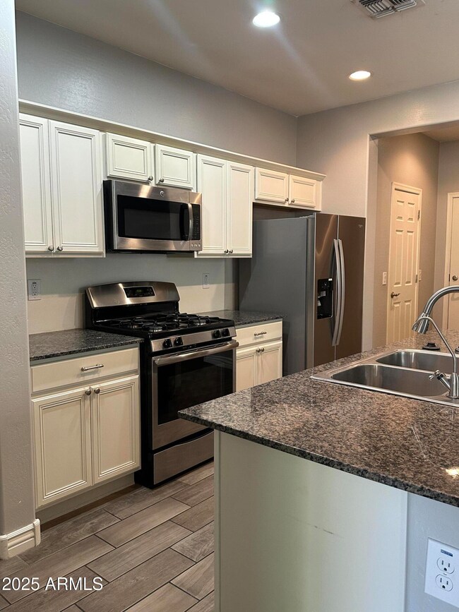 2414 E Hazeltine Way, Gilbert, AZ 85298 - photo 6