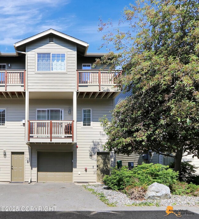 1307 Denali St unit 4, Anchorage, AK 99501 - photo 5