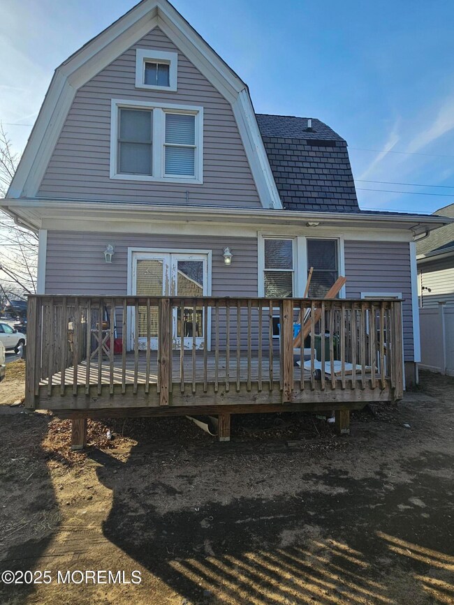 235 Broadway, Keyport, NJ 07735 - photo 3