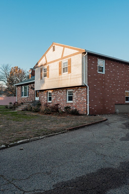 6 Alice Rd, Randolph, MA 02368 - photo 3