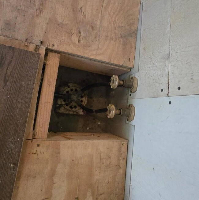 319 5th St SW, Pipestone, MN 56164 - photo 6