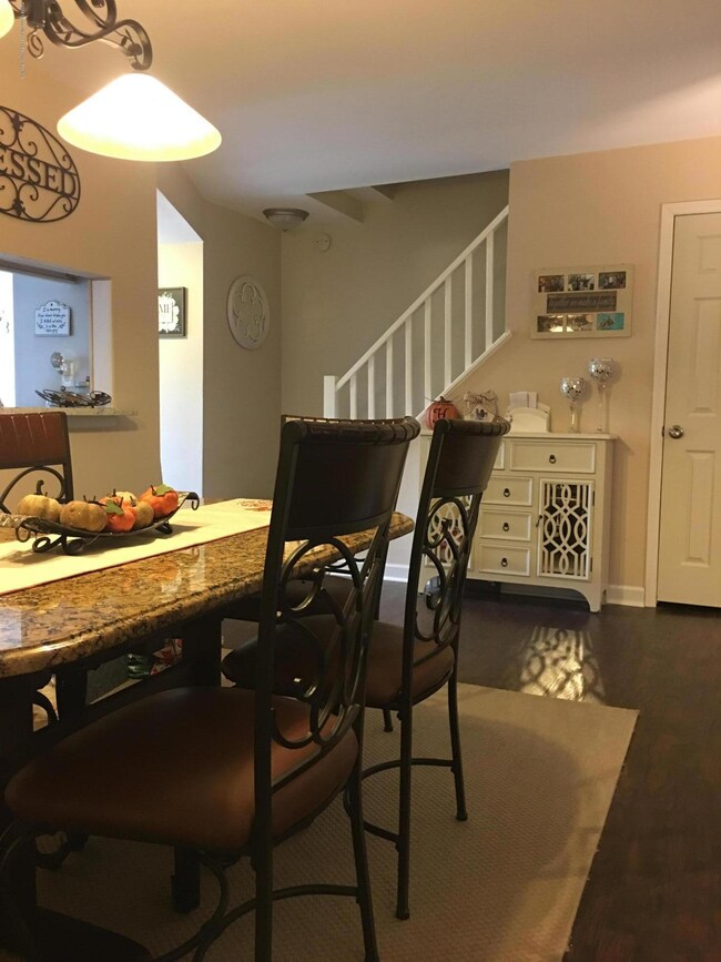 5_dining_room