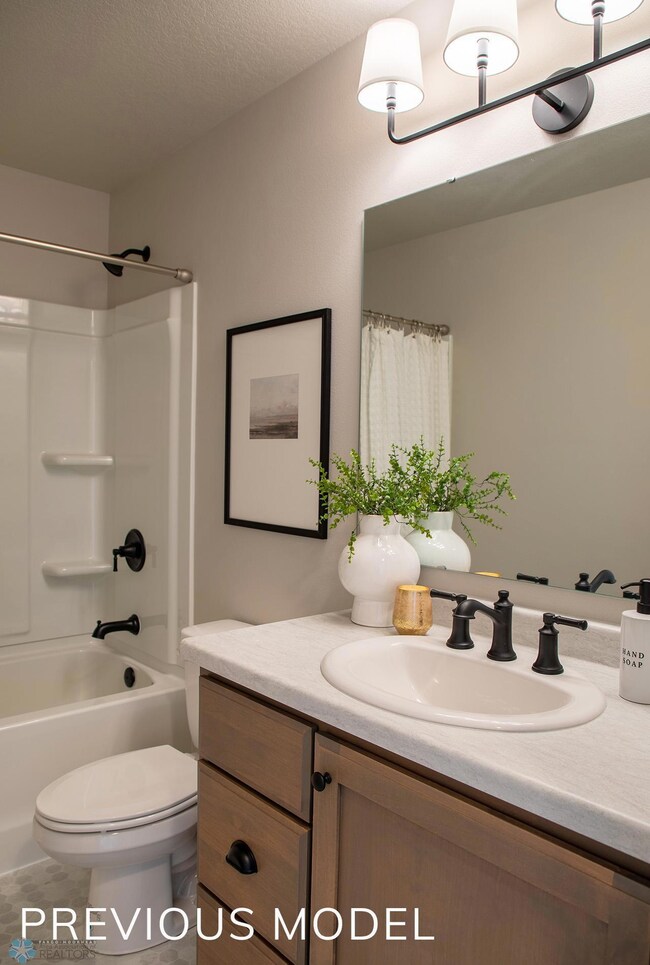 3624 Decorah Way, Fargo, ND 58104 - photo 7