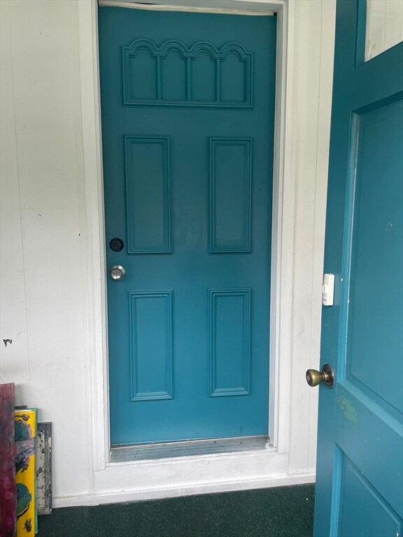 101 Laurence St, Springfield, MA 01104 - photo 2