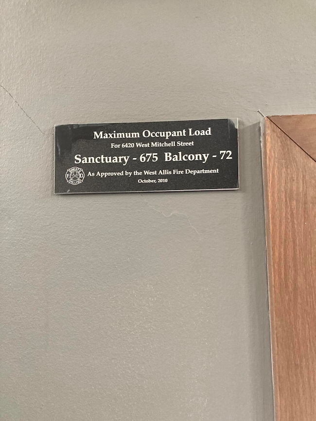 1642 S 65th St, West Allis, WI 53214 - photo 2