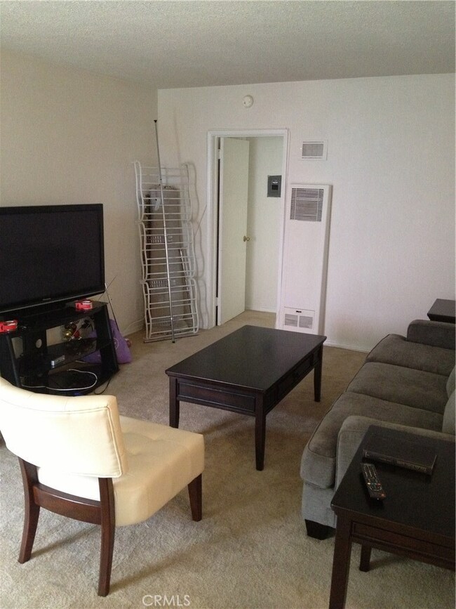 1015 E Ocean Blvd unit 11, Long Beach, CA 90802 - photo 2