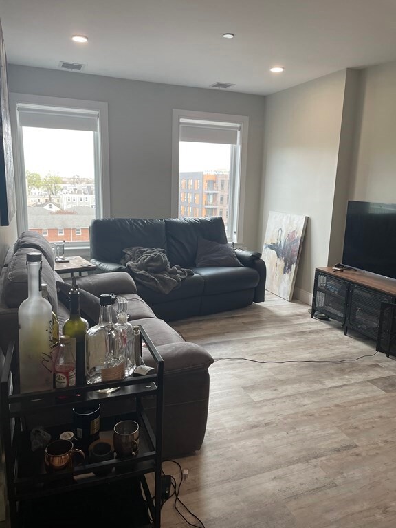 200 Old Colony Ave unit 609, Boston, MA 02127 - photo 5