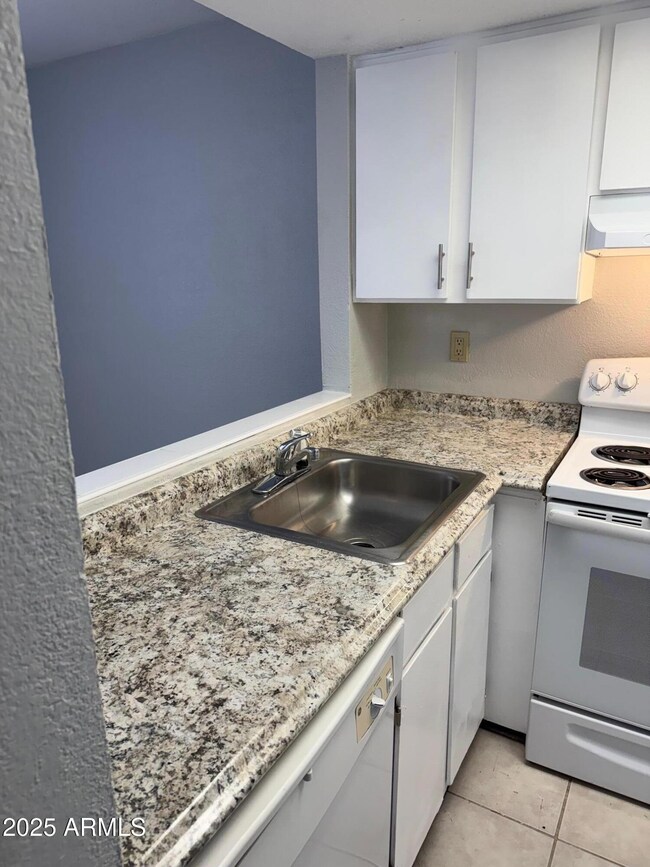 7221 E Granada Rd unit 3, Scottsdale, AZ 85257 - photo 5