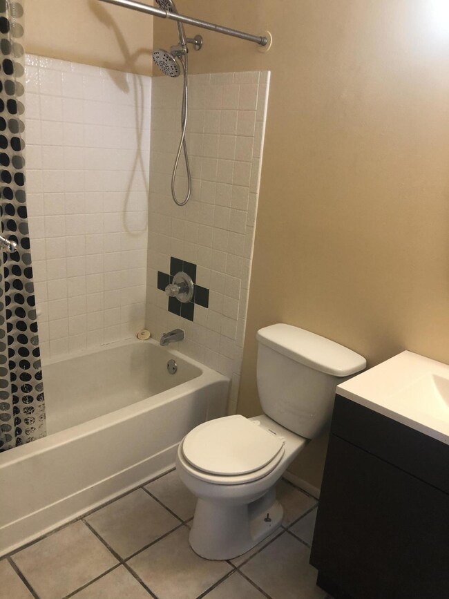 FBB64BDC-F15D-4A50-A98D-1E2569CE56DD