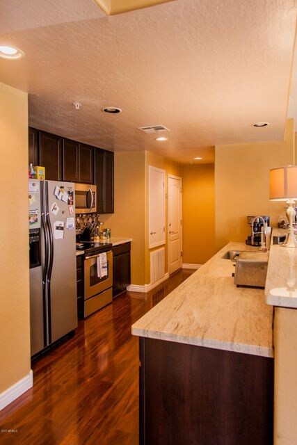 STAINLESS APPLIANCES