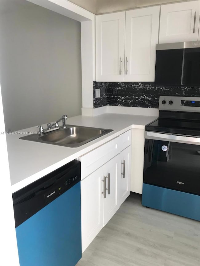 438 NE 210th Cir Terrace unit 2034B, Miami, FL 33179 - photo 4