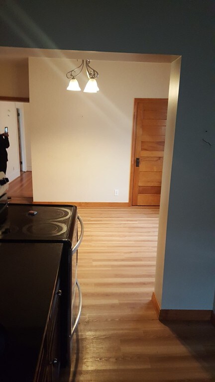 539 President Ave unit 2, Fall River, MA 02720 - photo 7