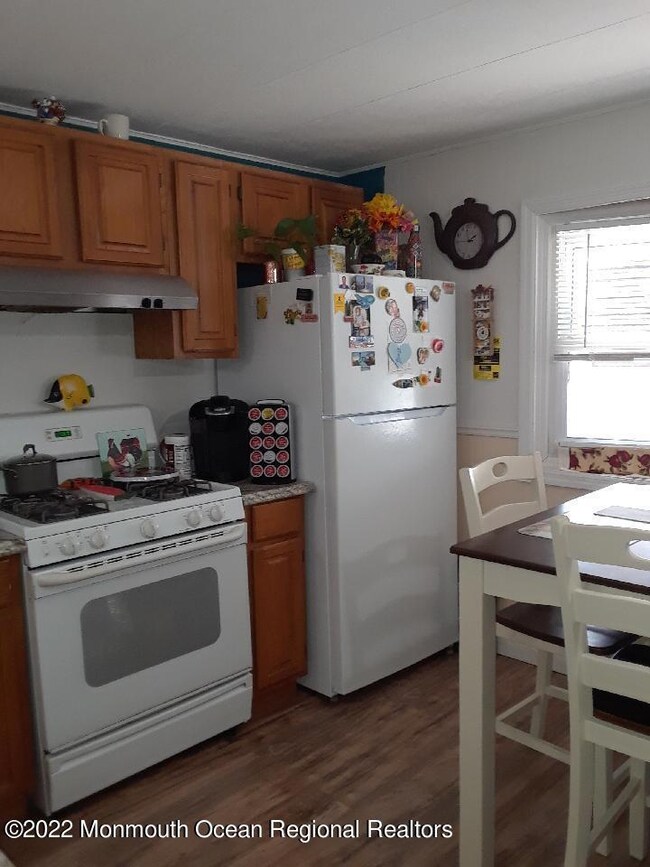 11 Avenue A, Hazlet Twp., NJ 07734 - photo 3