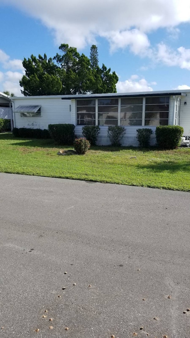 4110 Aachen St, Sarasota, FL 34234 - photo 2